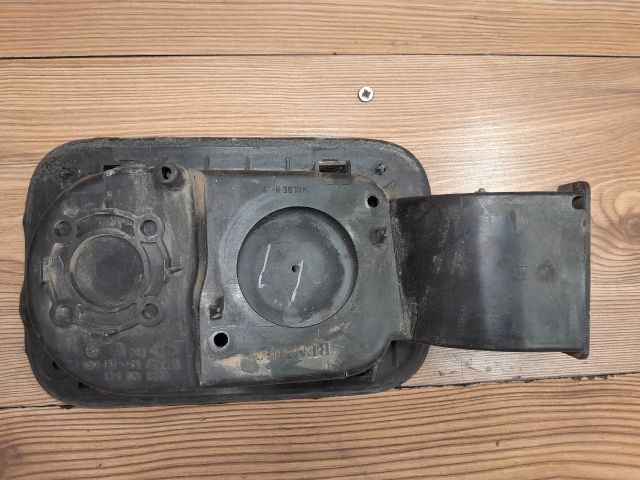 bontott RENAULT SCÉNIC II Tankajtó