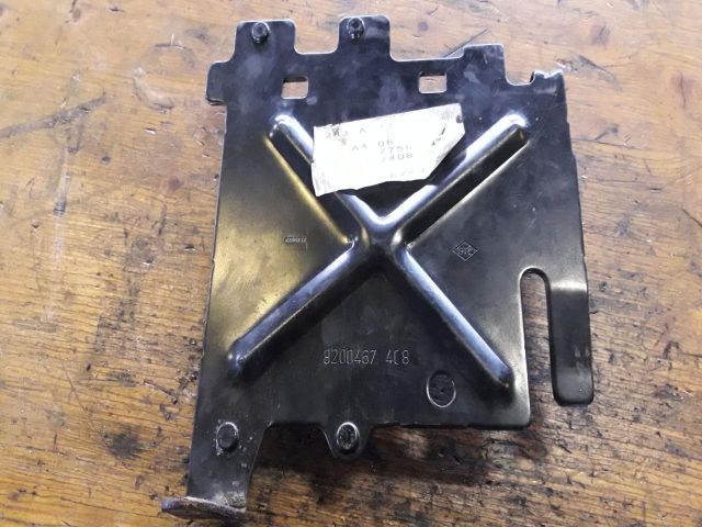 bontott RENAULT SCÉNIC II Tartó Bak