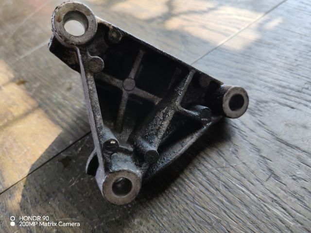 bontott RENAULT SCÉNIC II Tartó Bak