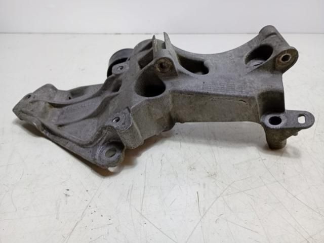 bontott RENAULT SCÉNIC II Tartó Bak