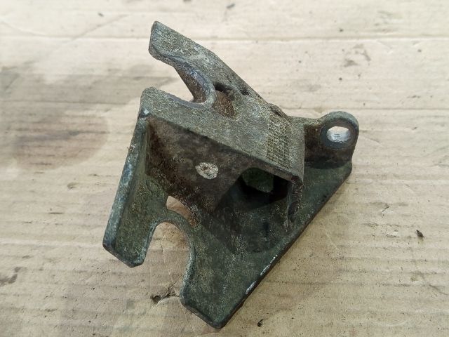 bontott RENAULT SCÉNIC II Váltó Bowden Tartó Bak