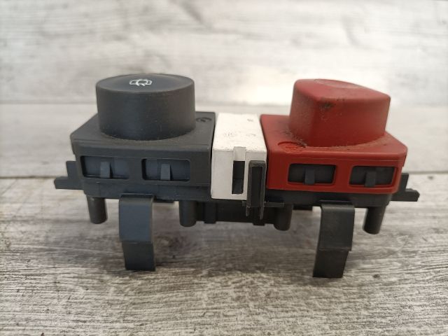 bontott RENAULT SCÉNIC II Vészvillogó Kapcsoló