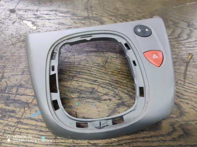 bontott RENAULT SCÉNIC II Vészvillogó Kapcsoló