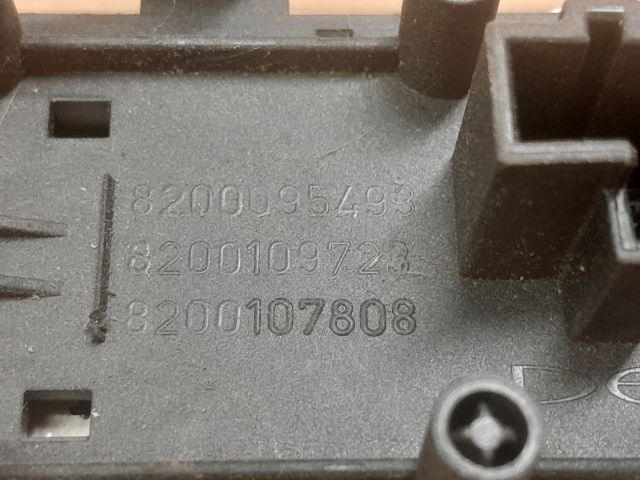 bontott RENAULT SCÉNIC II Vészvillogó Kapcsoló