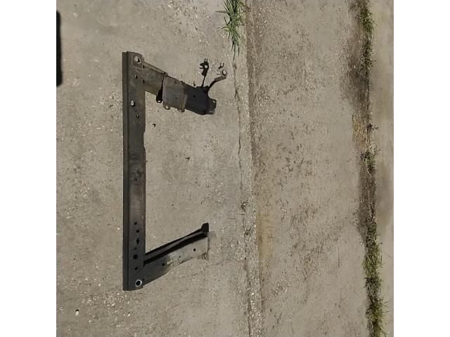 bontott RENAULT SCÉNIC II Vízhűtő Radiátor Tartó