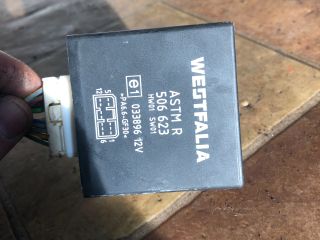 bontott RENAULT SCÉNIC II Vonóhorog Elektronika