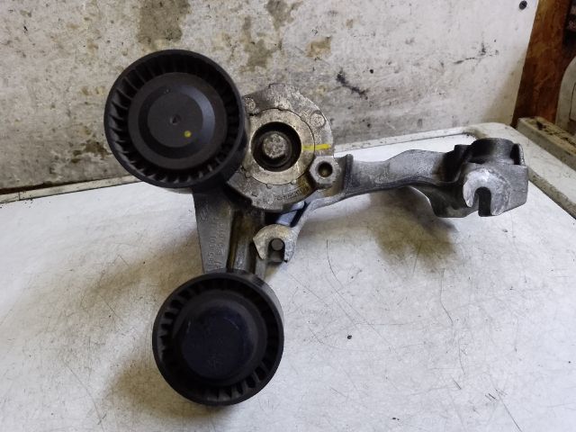 bontott RENAULT SCÉNIC III Generátor Tartó Bak