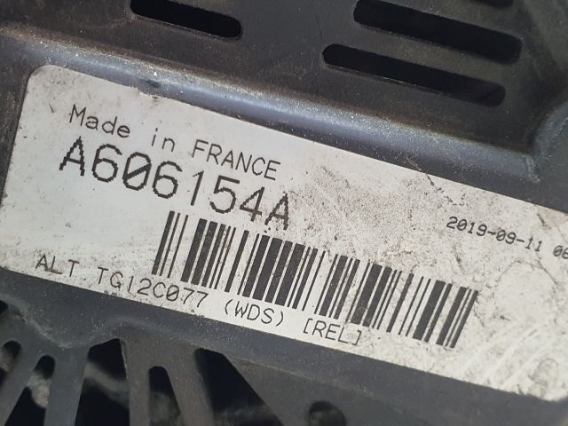 bontott RENAULT SCÉNIC III Generátor