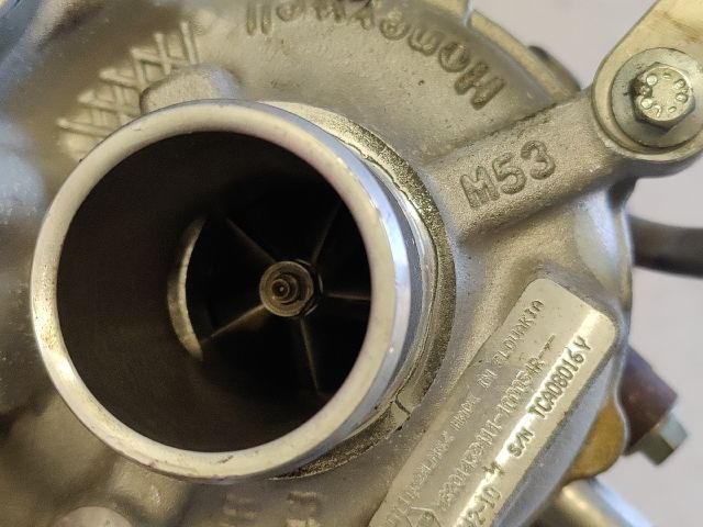 bontott RENAULT SCÉNIC III Turbó