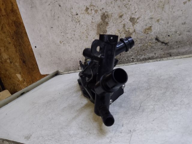 bontott RENAULT SCÉNIC III Termosztátház