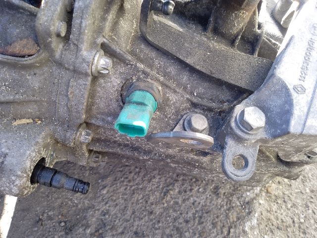 bontott RENAULT SCÉNIC III Váltó (Mechanikus)