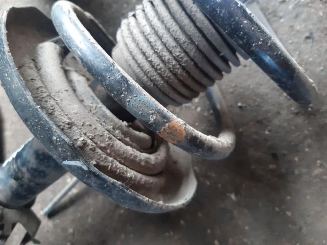 bontott RENAULT SCÉNIC III Bal első Lengéscsillapító