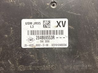 bontott RENAULT SCÉNIC III Biztosítéktábla Motortér