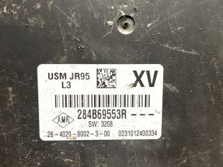 bontott RENAULT SCÉNIC III Biztosítéktábla Motortér