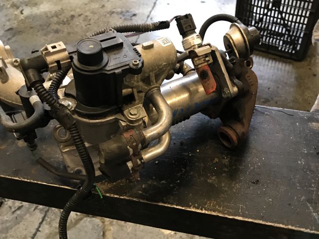 bontott RENAULT SCÉNIC III EGR / AGR Vákum Szelep