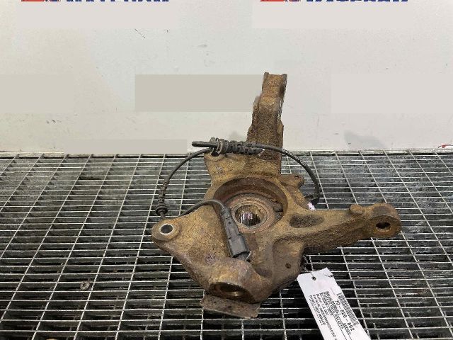 bontott RENAULT SCÉNIC III Jobb első Csonkállvány