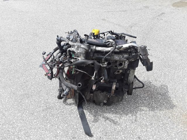 bontott RENAULT SCÉNIC III Motor (Fűzött blokk hengerfejjel)