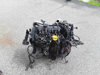 bontott RENAULT SCÉNIC III Motor (Fűzött blokk hengerfejjel)