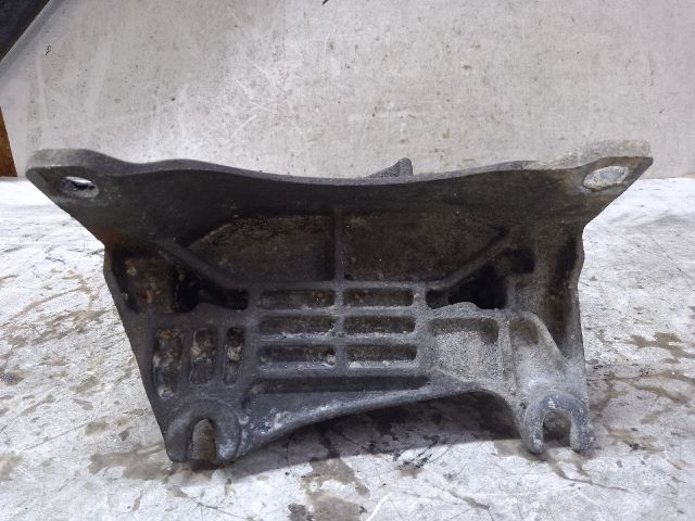 bontott RENAULT SCÉNIC III Motor Tartó Bak Bal