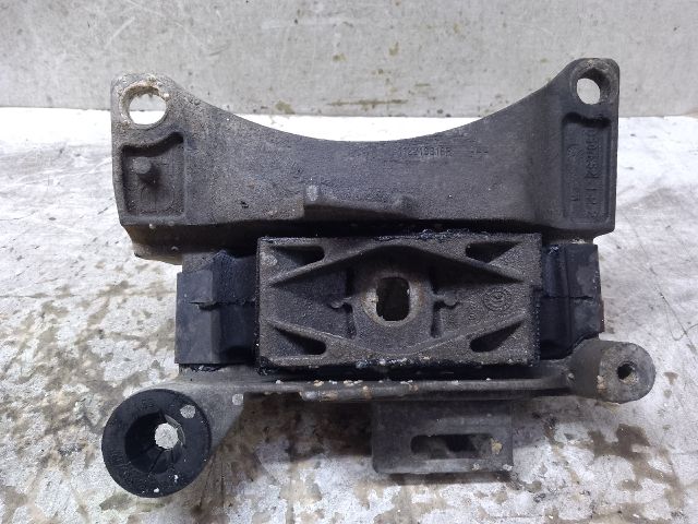 bontott RENAULT SCÉNIC III Motor Tartó Bak Bal