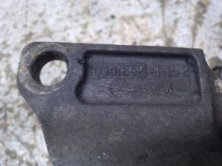 bontott RENAULT SCÉNIC III Motor Tartó Bak Bal