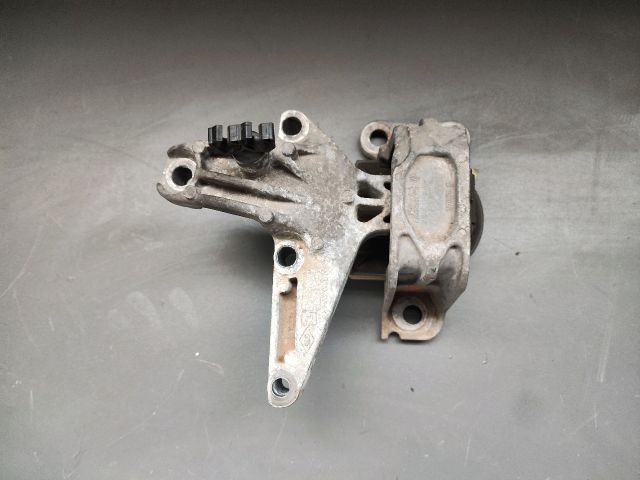 bontott RENAULT SCÉNIC III Motor Tartó Bak (Fém)