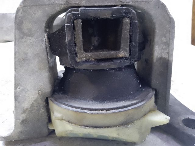 bontott RENAULT SCÉNIC III Motor Tartó Bak (Fém)