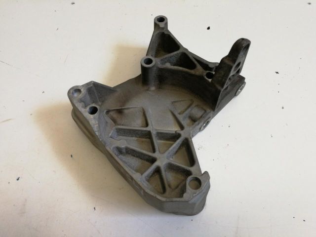 bontott RENAULT SCÉNIC III Motor Tartó Bak (Fém)