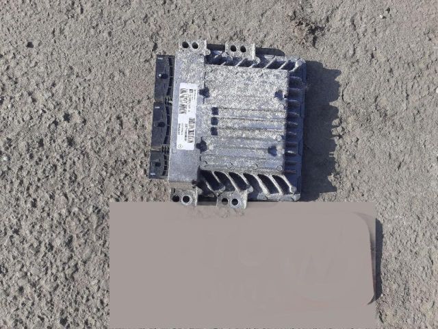 bontott RENAULT SCÉNIC III Motorvezérlő