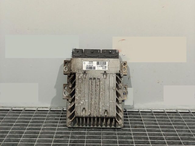 bontott RENAULT SCÉNIC III Motorvezérlő