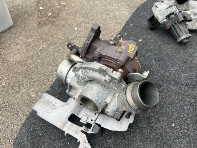 bontott RENAULT SCÉNIC III Turbó