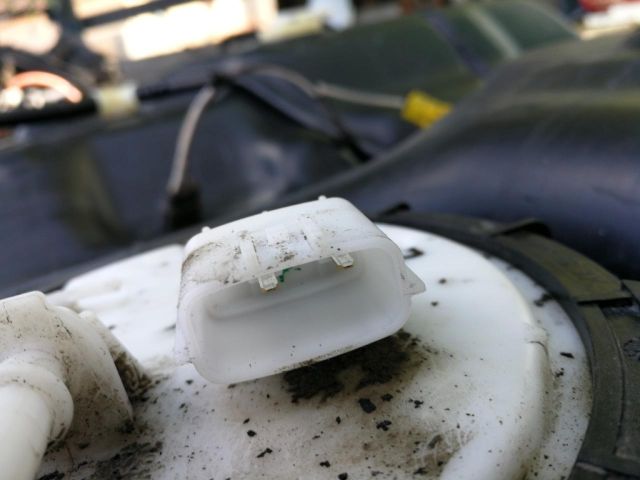 bontott RENAULT SCÉNIC III Üzemanyag Szivattyú