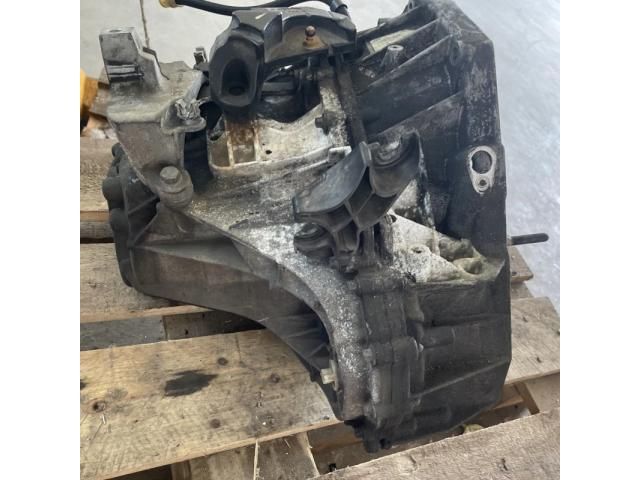 bontott RENAULT SCÉNIC III Váltó (Mechanikus)