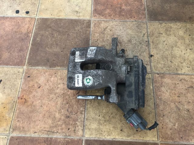 bontott RENAULT SCÉNIC III Bal hátsó Féknyereg Munkahengerrel