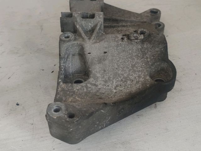 bontott RENAULT SCÉNIC III Generátor Tartó Bak