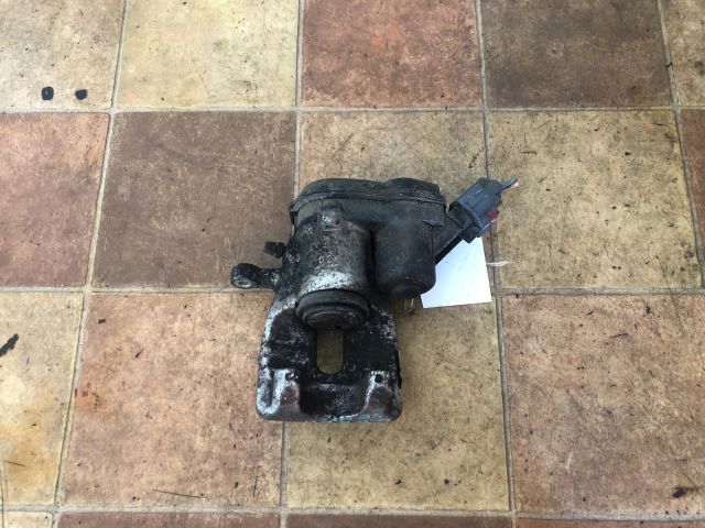 bontott RENAULT SCÉNIC III Jobb hátsó Féknyereg Munkahengerrel