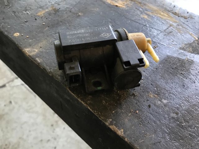 bontott RENAULT SCÉNIC III Lefújószelep