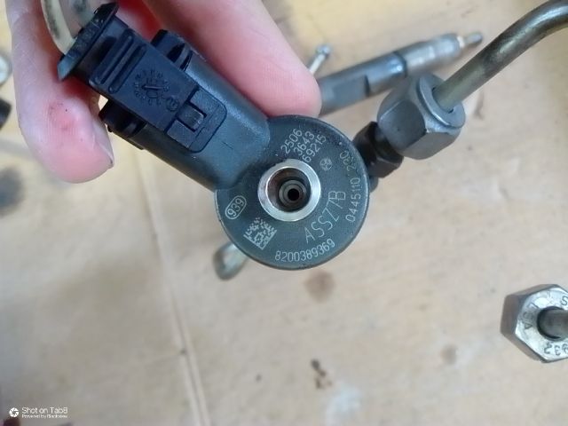 bontott RENAULT SCÉNIC III Porlasztó (1 db)