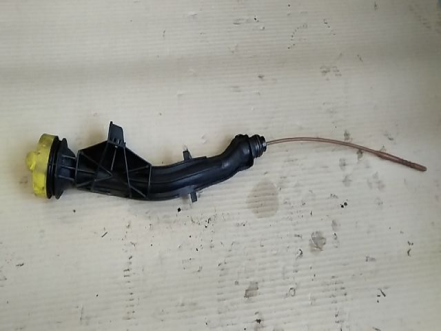 bontott RENAULT SCÉNIC III Olaj Beöntő Cső