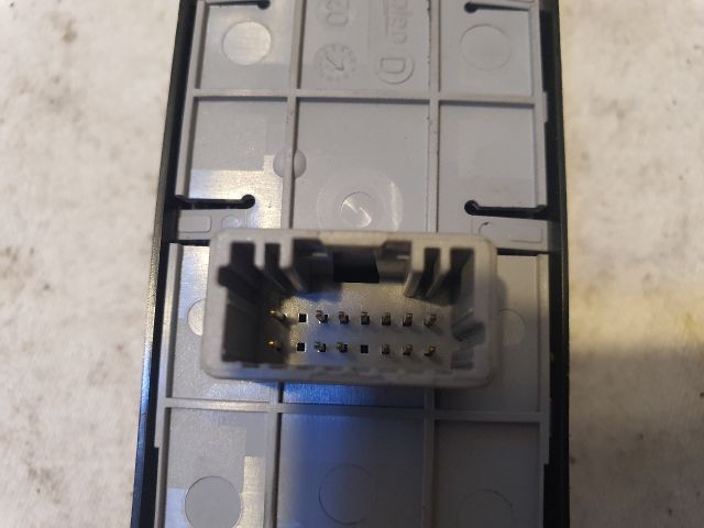 bontott RENAULT SCÉNIC III Ablakemelő és Tükör Kapcsoló