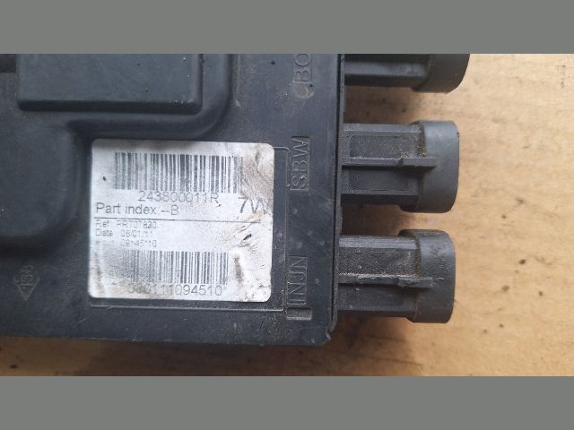 bontott RENAULT SCÉNIC III Akkumulátor Komfort Elektronika