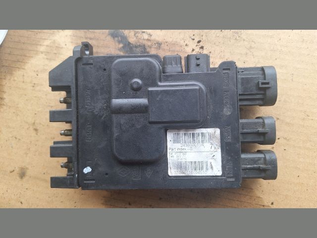 bontott RENAULT SCÉNIC III Akkumulátor Komfort Elektronika