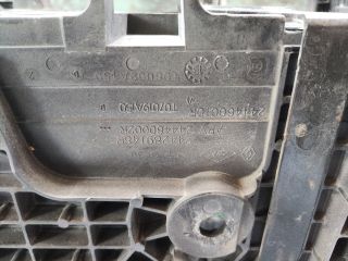 bontott RENAULT SCÉNIC III Akkumulátor Tartó