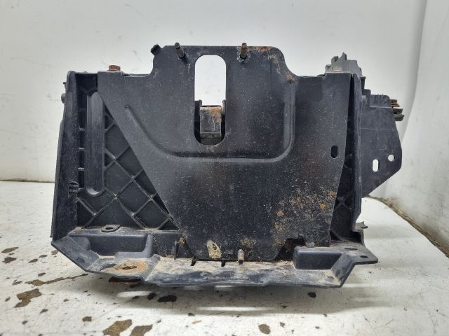 bontott RENAULT SCÉNIC III Akkumulátor Tartó