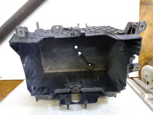 bontott RENAULT SCÉNIC III Akkumulátor Tartó