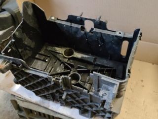 bontott RENAULT SCÉNIC III Akkumulátor Tartó