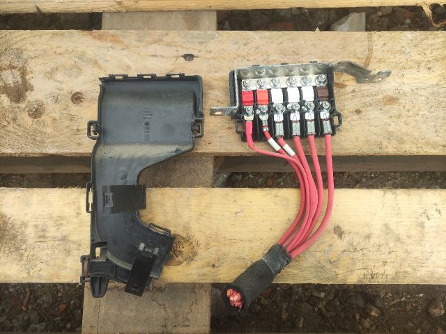 bontott RENAULT SCÉNIC III Akkumulátor Vezérlő Panel