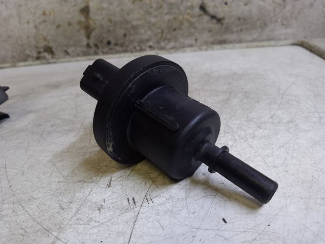 bontott RENAULT SCÉNIC III Aktív Szénszűrő Szelep