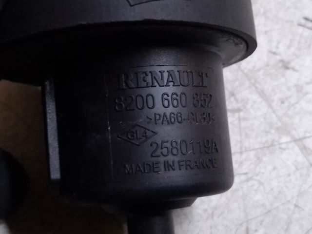 bontott RENAULT SCÉNIC III Aktív Szénszűrő Szelep