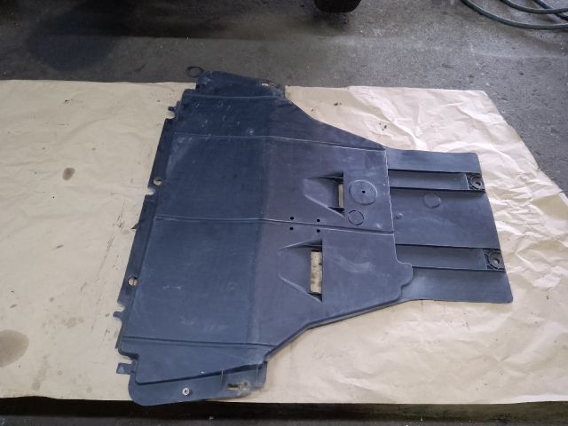 bontott RENAULT SCÉNIC III Alsó Motorburkolat